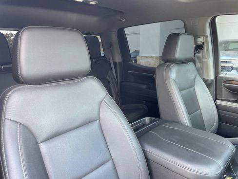 Used 2023 GMC Sierra 1500 SLT w/ SLT Convenience Package AWD/4WD image 35