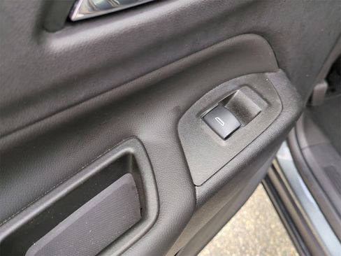 Certified 2021 Chevrolet Equinox LT image 22