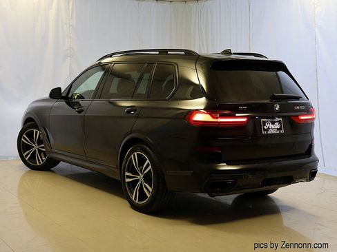 Used 2021 BMW X7 M50i w/ Executive Package image 9