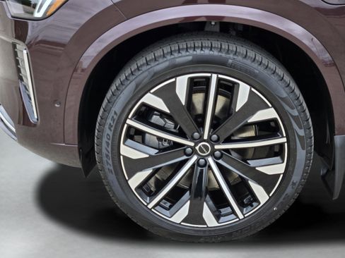 New 2026 Volvo XC90 T8 Ultra w/ Protection Package Premier AWD/4WD image 29