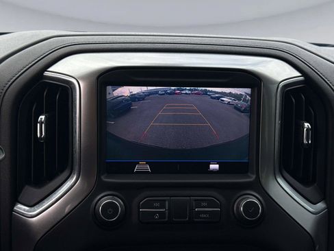 Used 2019 Chevrolet Silverado 1500 RST image 25