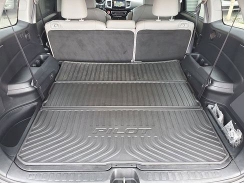 Used 2016 Honda Pilot Touring image 37