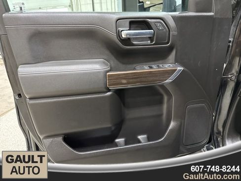Used 2021 Chevrolet Silverado 1500 LT Trail Boss w/ Bed Protection Package image 11