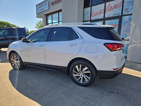 Used 2024 Chevrolet Equinox Premier AWD/4WD image 6