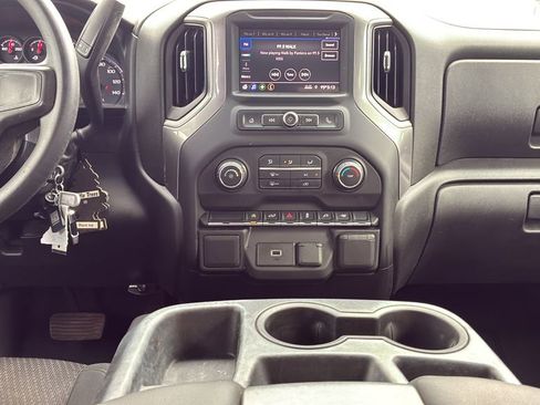 Used 2020 Chevrolet Silverado 1500 Custom w/ Custom Value Package image 24