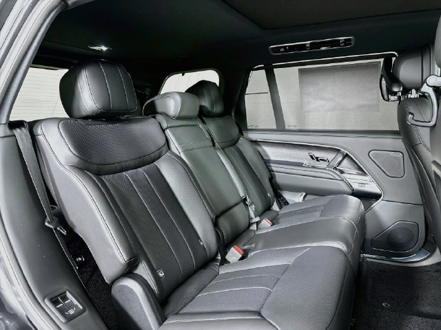 New 2027 Land Rover Range Rover Long Wheelbase SE AWD/4WD image 25