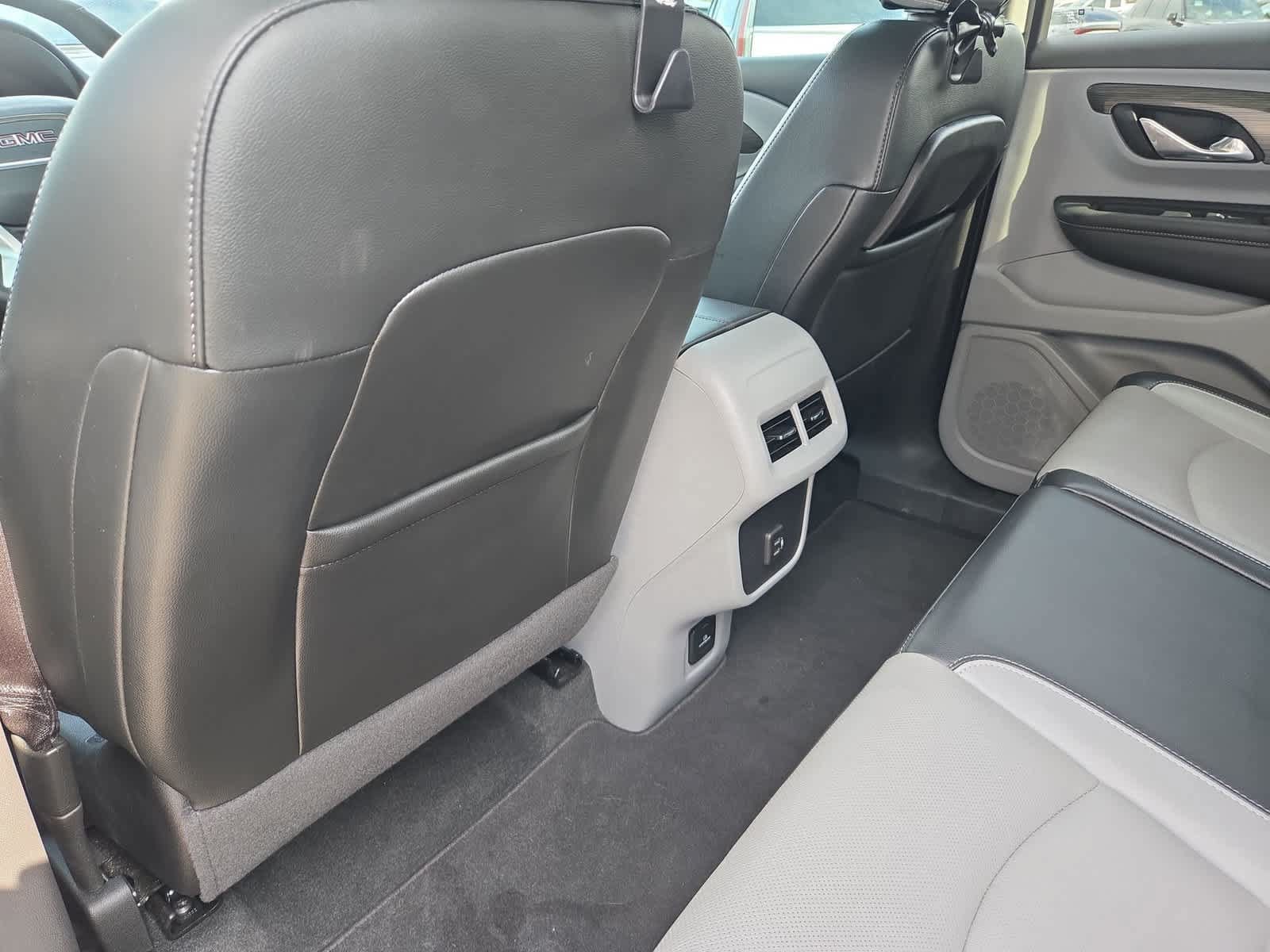 Used 2023 GMC Terrain SLT FWD image 18