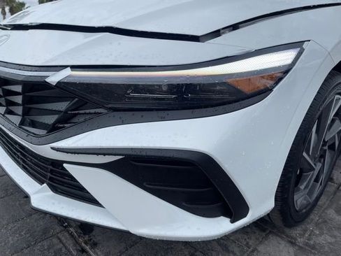 New 2025 Hyundai Elantra SEL FWD image 14