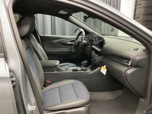 New 2026 Buick Envista Preferred FWD image 12