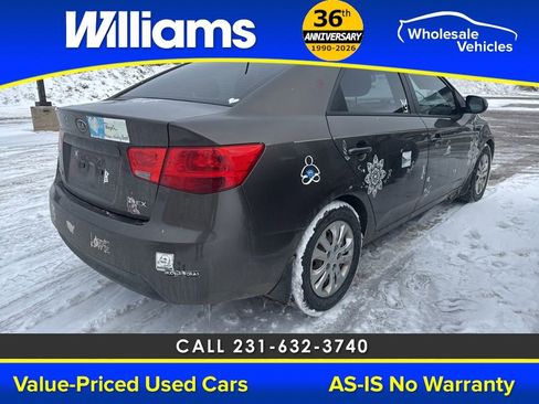 Used 2012 Kia Forte EX image 10