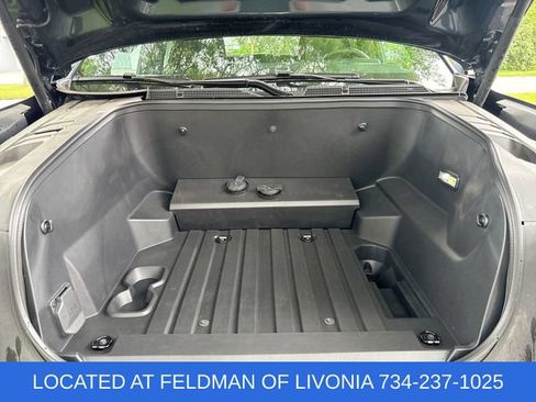 Certified 2025 Chevrolet Silverado EV LT AWD/4WD image 28