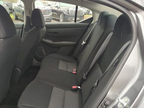 Used 2025 Nissan Sentra SV image 12