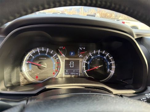 Used 2019 Toyota 4Runner SR5 image 18