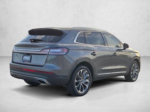 Used 2022 Lincoln Nautilus Reserve w/ Equipment Group 201A FWD image 5