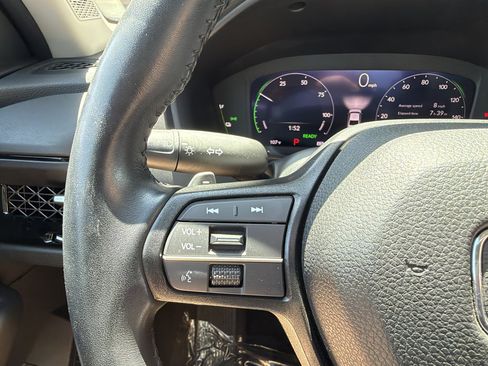 Used 2023 Honda Accord EX-L image 27