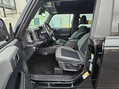 Used 2023 Ford Bronco Big Bend image 9