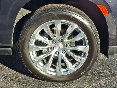 Used 2024 GMC Yukon Denali image 8