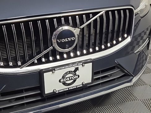 Certified 2023 Volvo XC60 B5 Plus w/ Protection Package Premier image 5