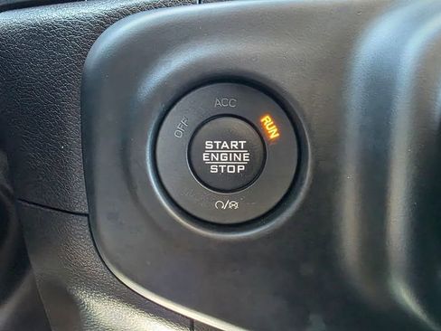 Certified 2022 Jeep Wrangler Unlimited Sahara w/ Cold Weather Group image 36