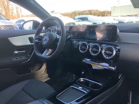New 2026 Mercedes-Benz CLA 250 4MATIC image 19