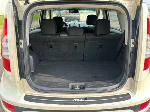 Used 2013 Kia Soul + w/ Audio Pkg FWD image 5