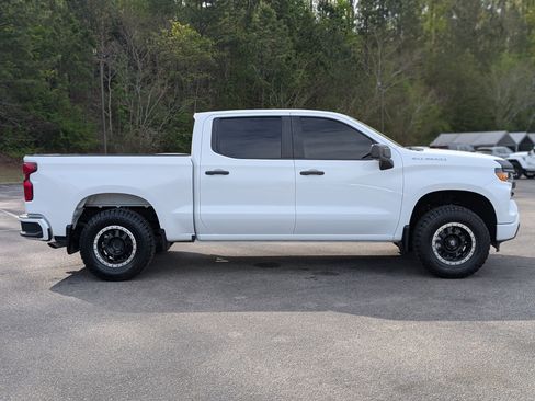 Used 2023 Chevrolet Silverado 1500 Custom RWD image 10