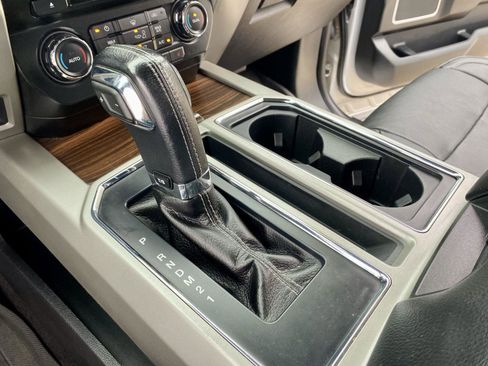 Used 2017 Ford F150 Lariat image 24