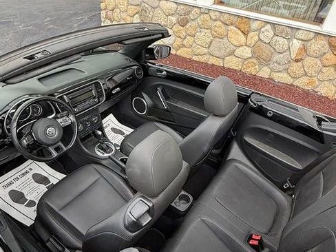 Used 2014 Volkswagen Beetle 1.8T image 32