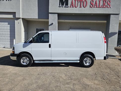 Used 2024 Chevrolet Express 2500 w/ Driver Convenience Package image 2