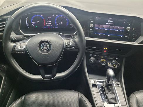 Used 2019 Volkswagen Jetta SEL Premium FWD image 22