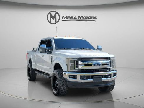 Used 2019 Ford F350 XLT w/ XLT Premium Package AWD/4WD image 11