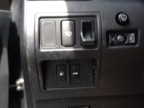 Used 2011 Lexus IS 350 w/ Premium Pkg Value Edition RWD image 52