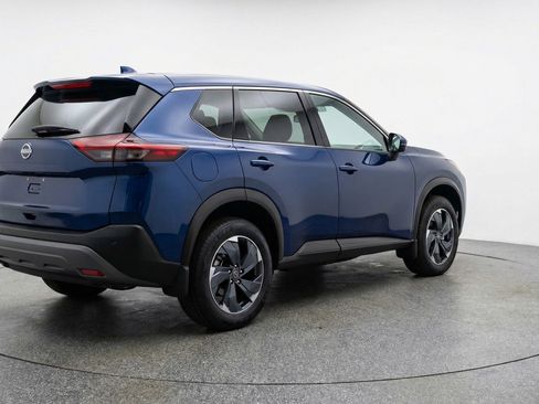 Used 2025 Nissan Rogue SV FWD image 9