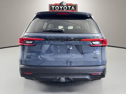 Certified 2024 Toyota Grand Highlander AWD image 6
