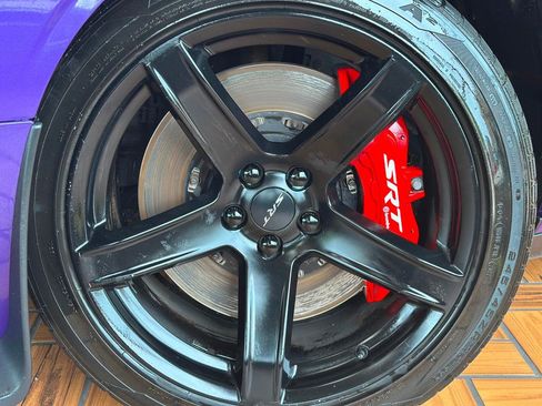 Used 2023 Dodge Challenger SRT Hellcat w/ Plus Package RWD image 2
