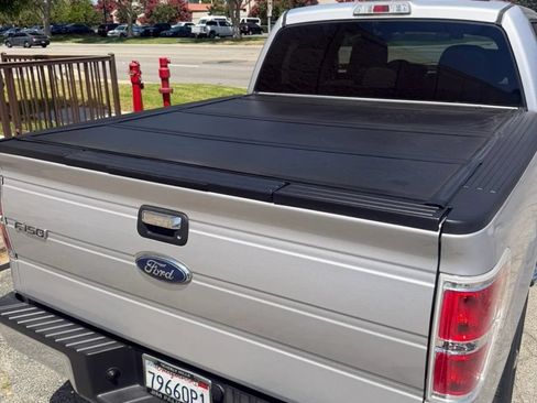 Used 2014 Ford F150 XLT w/ XLT Chrome Package RWD image 5