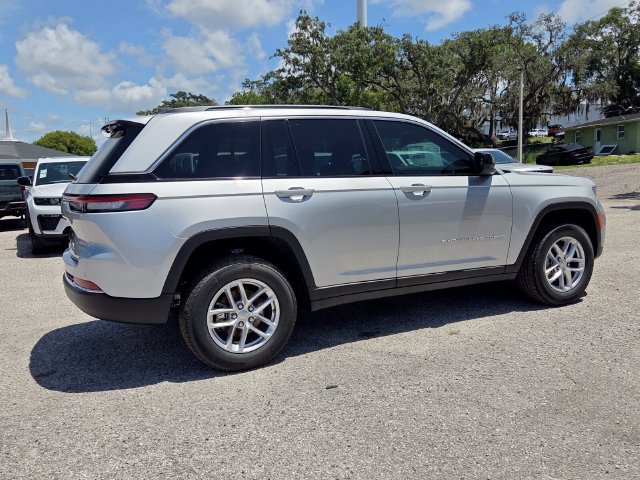 New 2026 Jeep Grand Cherokee Laredo RWD image 8