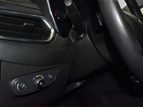 Used 2022 Chevrolet Equinox Premier AWD/4WD image 26