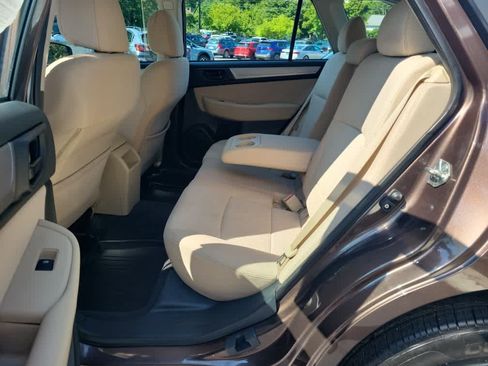 Used 2019 Subaru Outback 2.5i AWD/4WD image 26