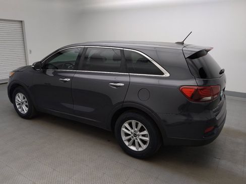 Used 2019 Kia Sorento FWD image 3