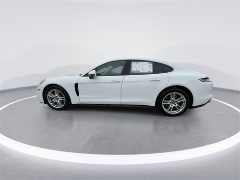 Used 2023 Porsche Panamera image 5