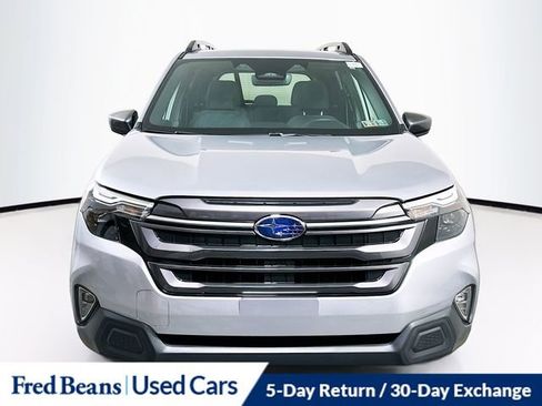 Used 2026 Subaru Forester Premium AWD/4WD image 2