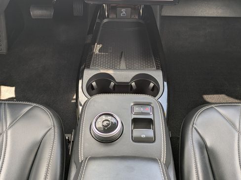 Used 2023 Ford Mustang Mach-E Select RWD image 19
