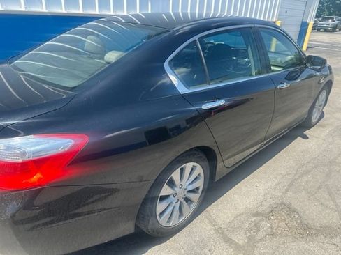 Used 2015 Honda Accord EX image 7