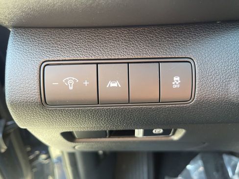 Used 2021 Hyundai Santa Fe SE FWD image 13