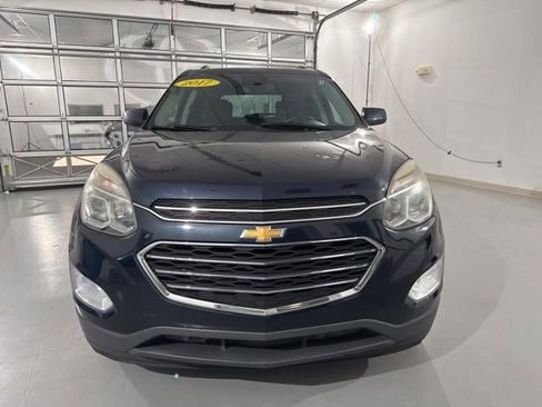 Used 2017 Chevrolet Equinox LT w/ Convenience Package FWD image 2