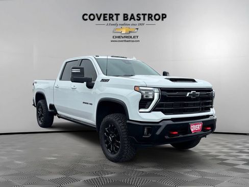 Used 2025 Chevrolet Silverado 2500 LTZ AWD/4WD image 7