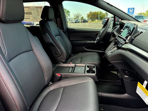 New 2026 Honda Odyssey Sport-L image 25
