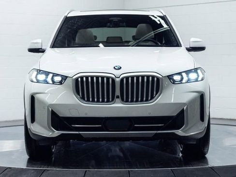 New 2026 BMW X5 xDrive40i w/ Climate Comfort Package image 7