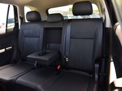 Certified 2024 Volkswagen Tiguan Wolfsburg Edition w/ Panoramic Sunroof Package AWD/4WD image 23